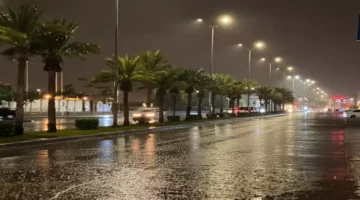 سيول يغمرون ينبع والمركز الوطني يرفع مستوى الإنذار الأحمر تحذيراً من مخاطر جمة 1